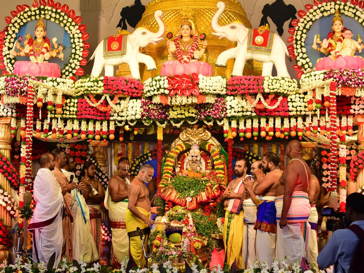 Varalakshmi Vratham Tiruchanur Sri Padmavathi Temple Photo Gallery - Sakshi