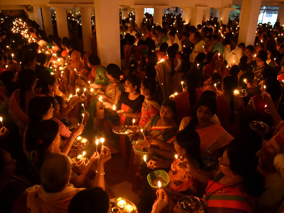 Karthika Pournami Celebrations AP AND TELANGANA Photo Gallery - Sakshi