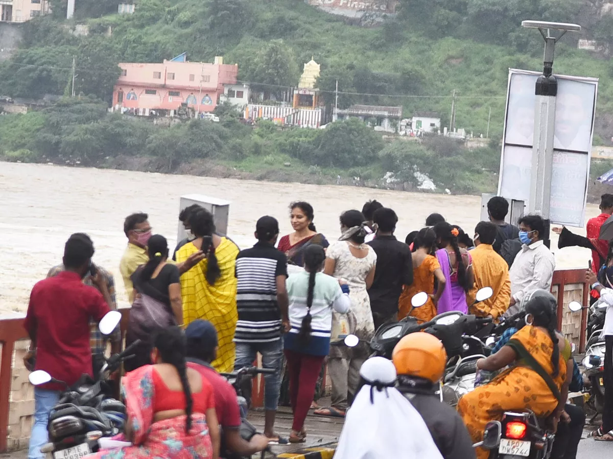 heavy water inflow krishna rivers vijayawada  - Sakshi