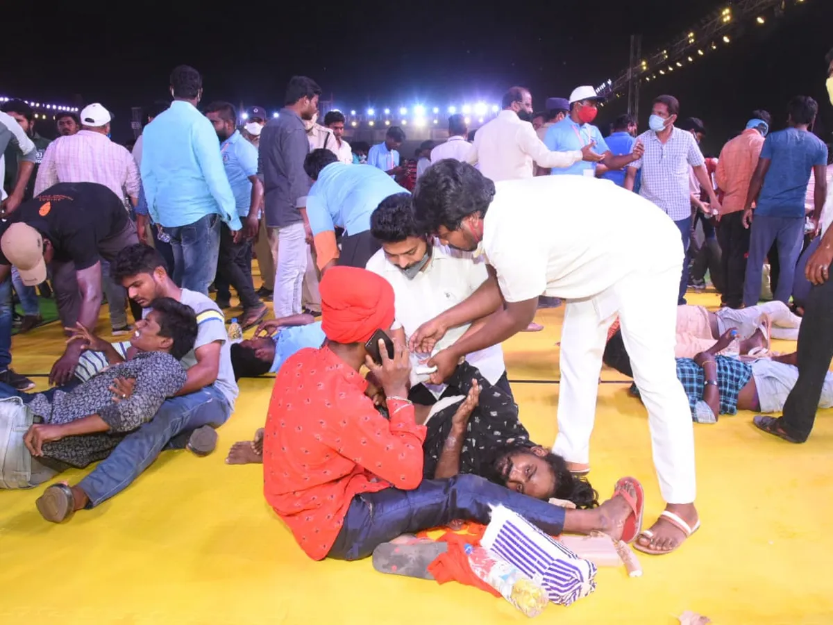 Stand Collapses At Kabaddi Championship in Suryapet - Sakshi