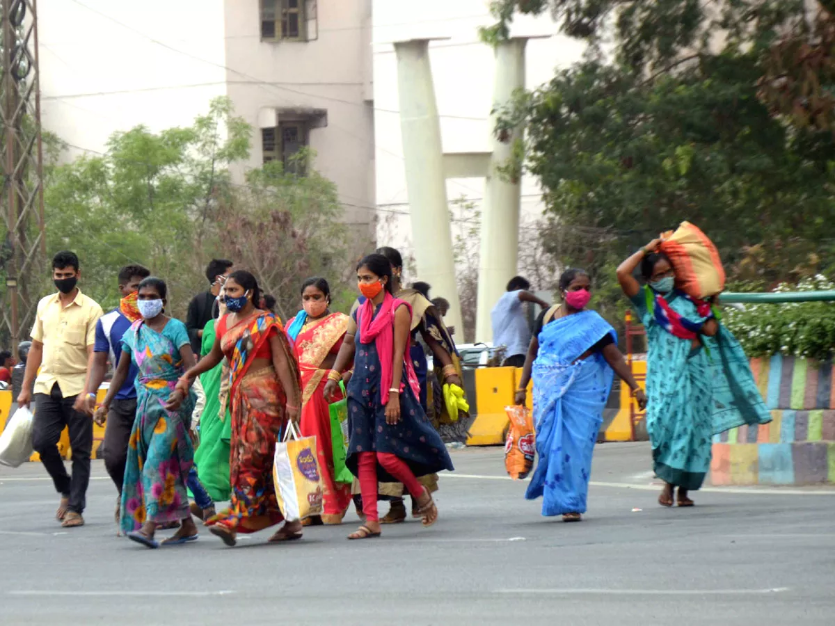 People moving to their own villages for fear of curfew Photo Gallery - Sakshi