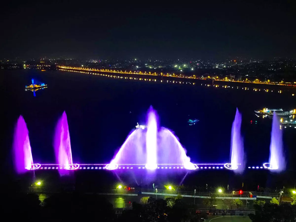 Musical Fountain at Lumbini Park Hyderabad - Sakshi