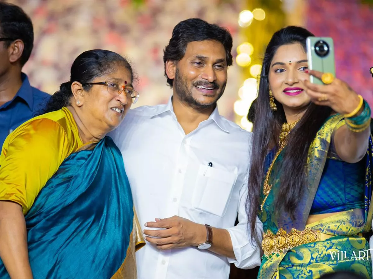 CM YS Jagan attended reception of MLA Jakkampudi Raja Indra - Sakshi