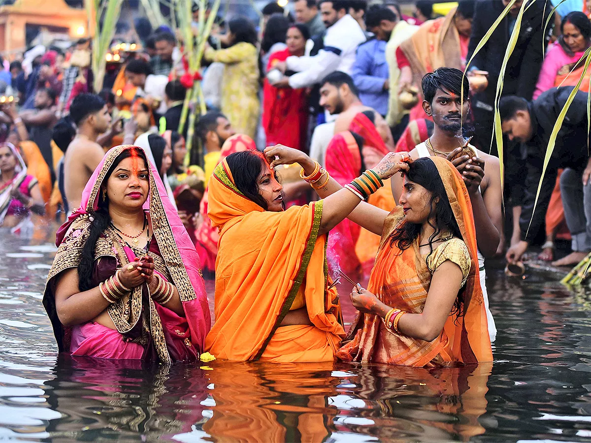 chhath puja celebration 2023 - Sakshi