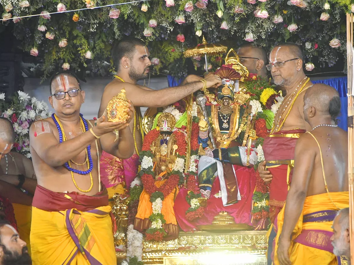 sri rama pattabhishekam 2024 bhadrachalam temple celebration photos - Sakshi