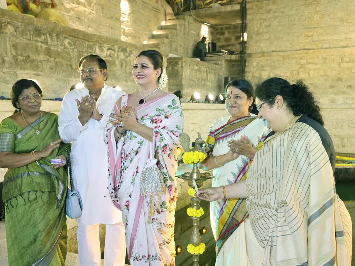 Kuchipudi Dance Metla Bavi at Bansilalpet Photos - Sakshi