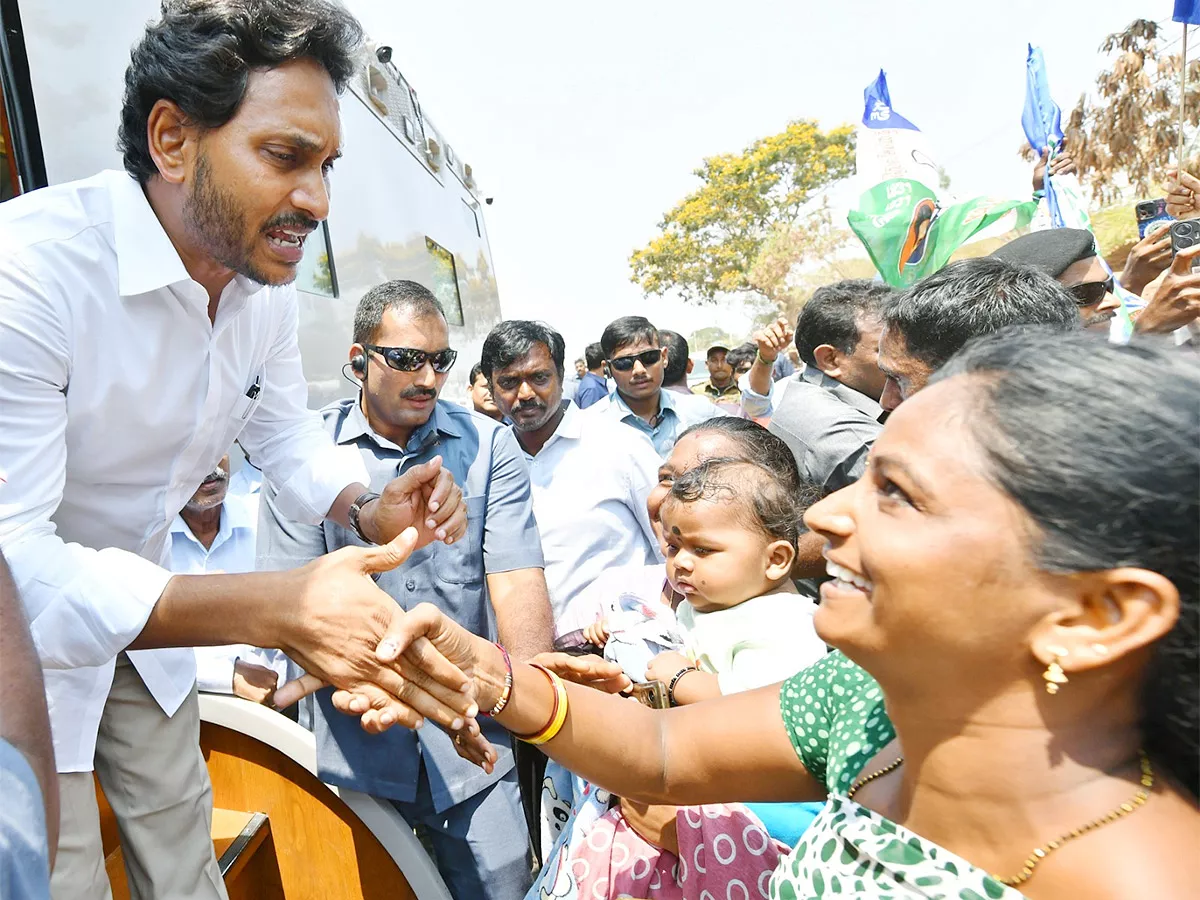 YS Jagan Memantha Siddham at EastGodavari Photos - Sakshi