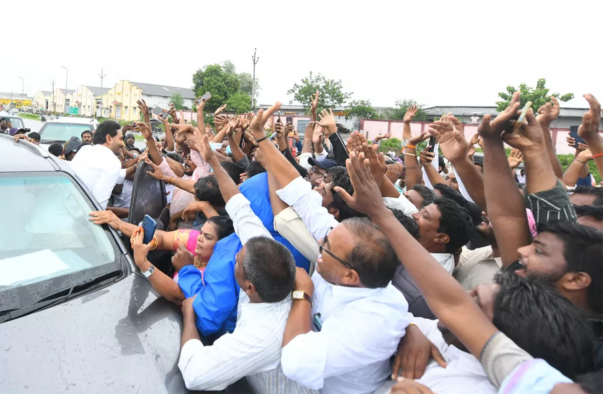  YS Jagan Vinukonda Tour Photos