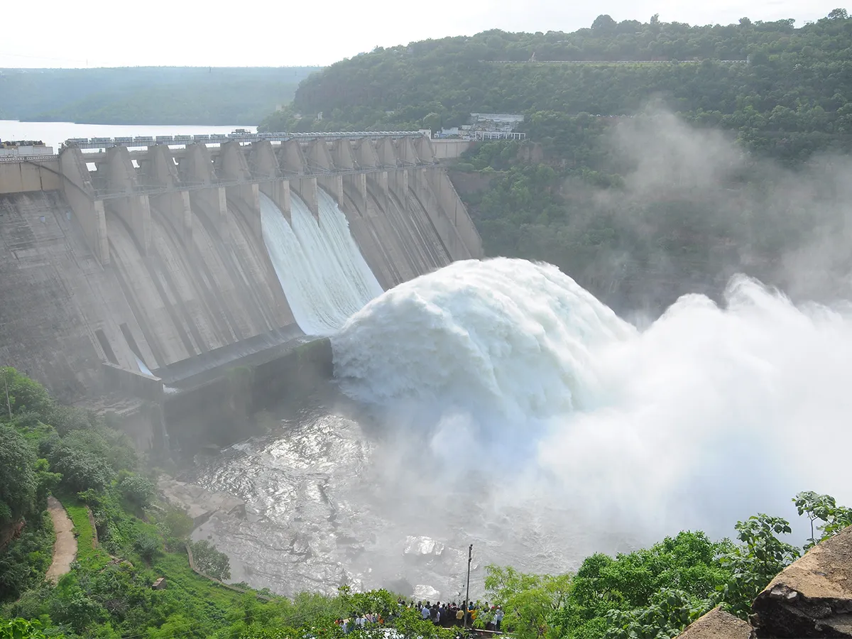 Inflows Rise At Srisailam Dam Photos