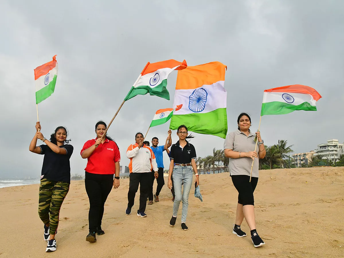 Har Ghar Tiranga Photos Goes Viral