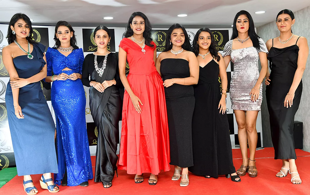 Rudra Diamond Jewellery Fashion Show In Hyderabad: Photos