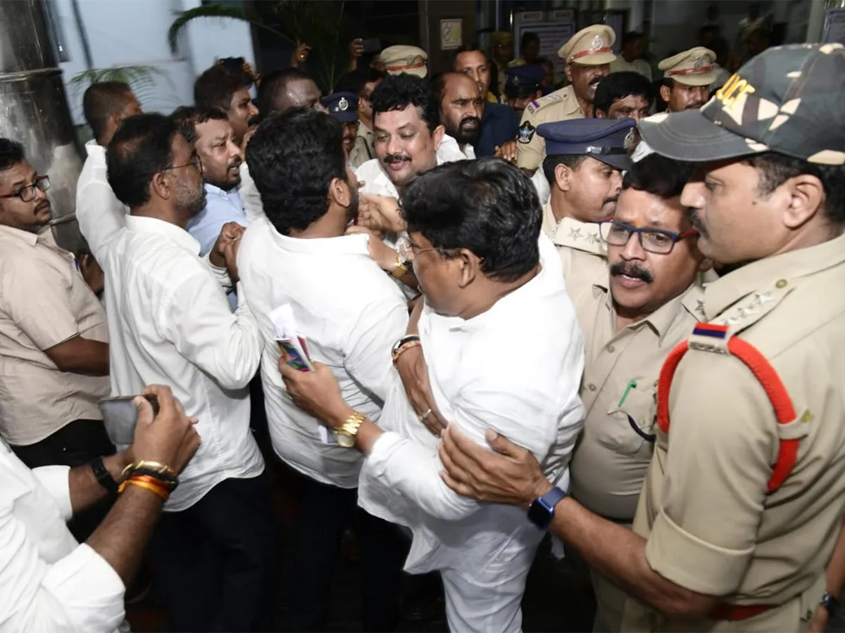 YSRCP Fights TDP Alliance Wrong Route GVMC Victory Photos