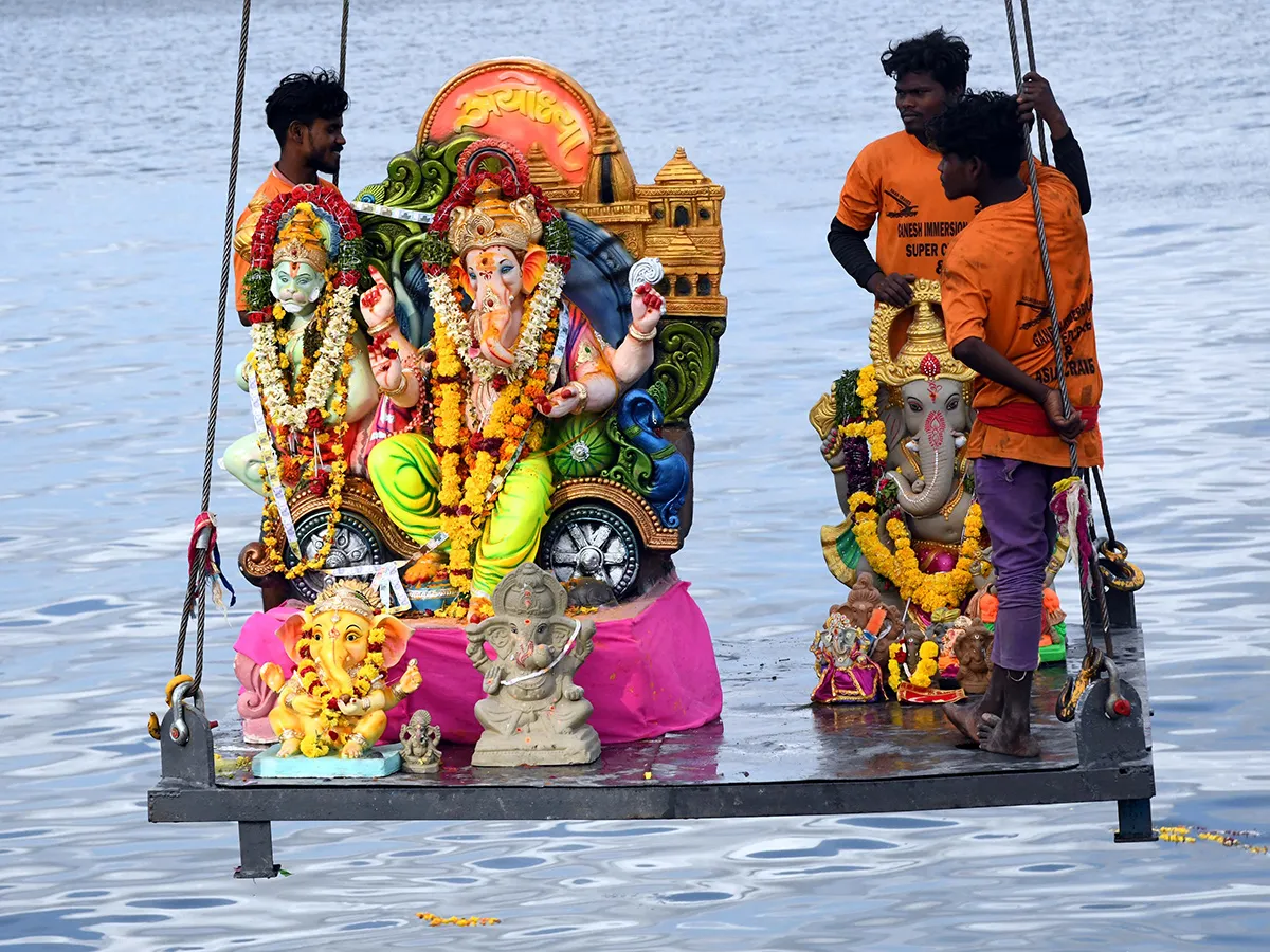 Ganesh Nimajjanam at Tank Bund Hyderabad Photos