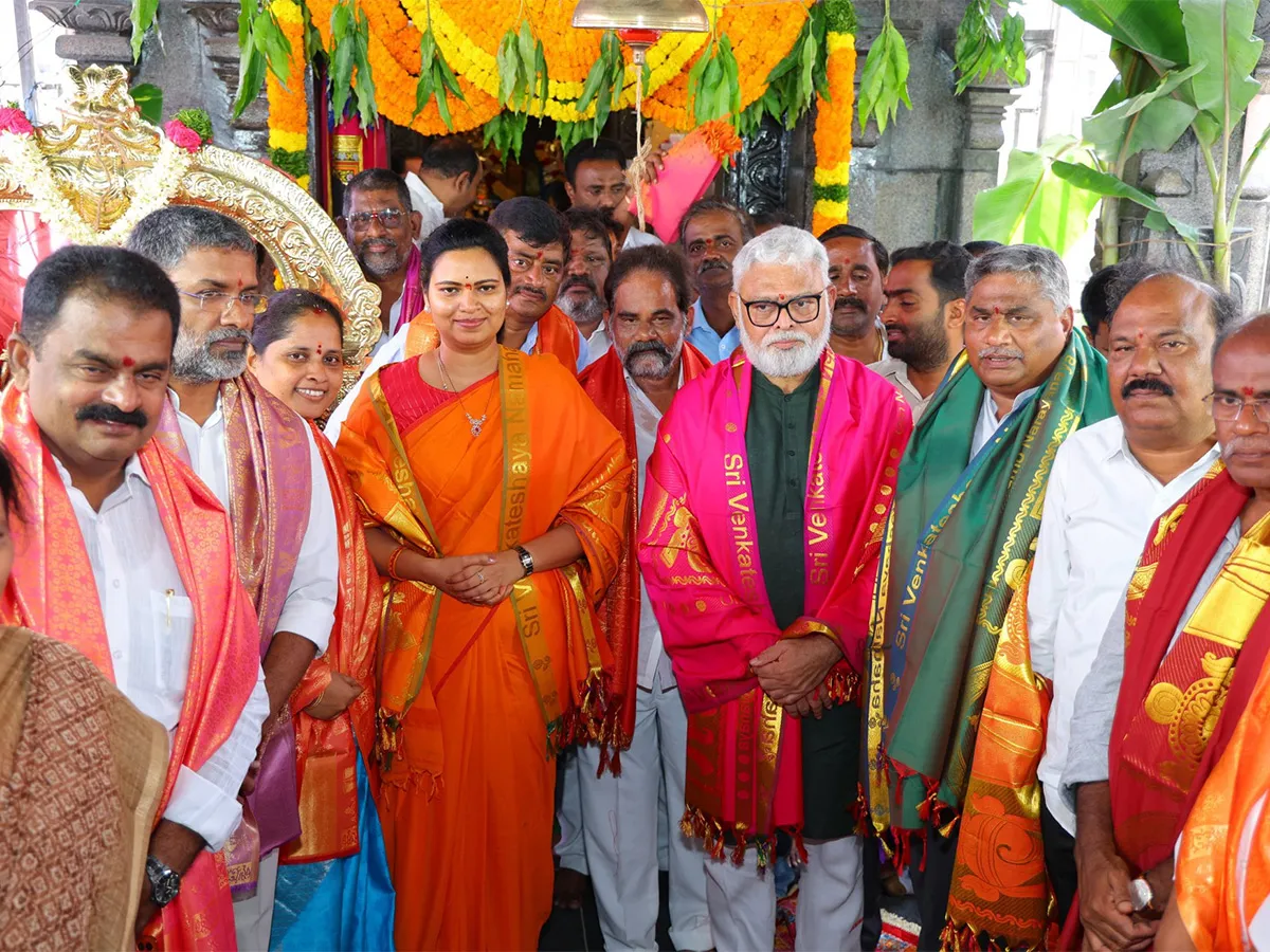 YSRCP Leaders Statewide Temple Pooja Photos