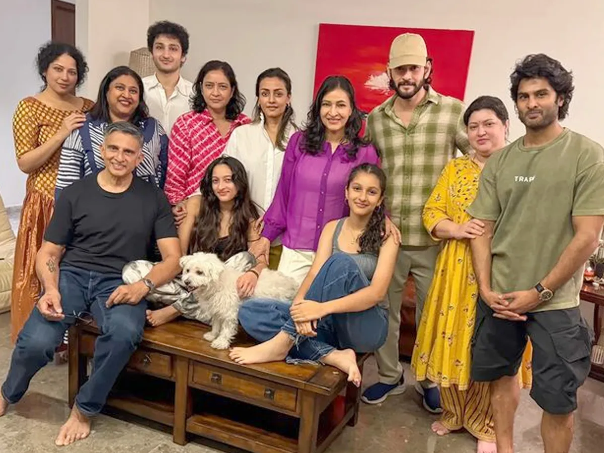 Hero Mahesh Babu spotted in a RARE family Photo from sister Manjulas birthday celebration Photos Goes Viral on Social Media