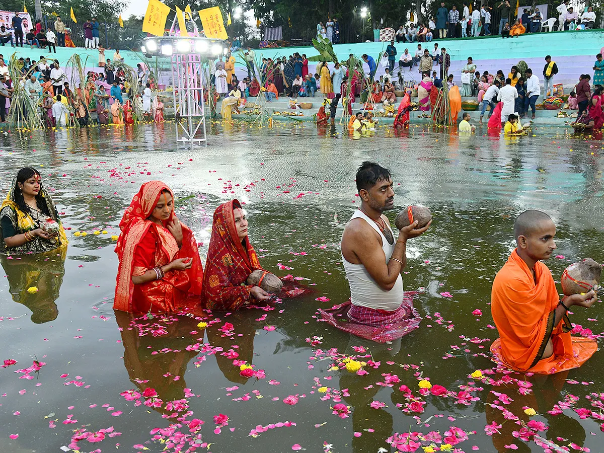 Necklace Road: Chhath Puja 2024 with Devotees at Bathukamma Ghat