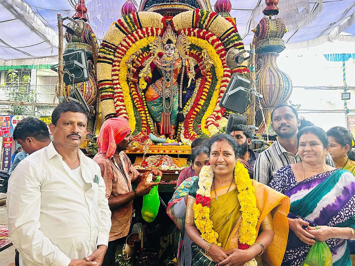 Edu Gangammala Jatara In Srikalahasti Photos