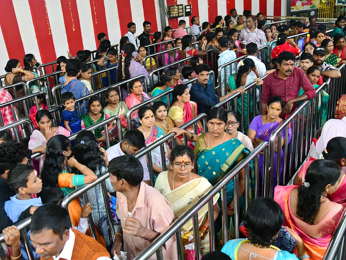 Sri Kanaka Mahalakshmi Temple Vizag photos goes viral