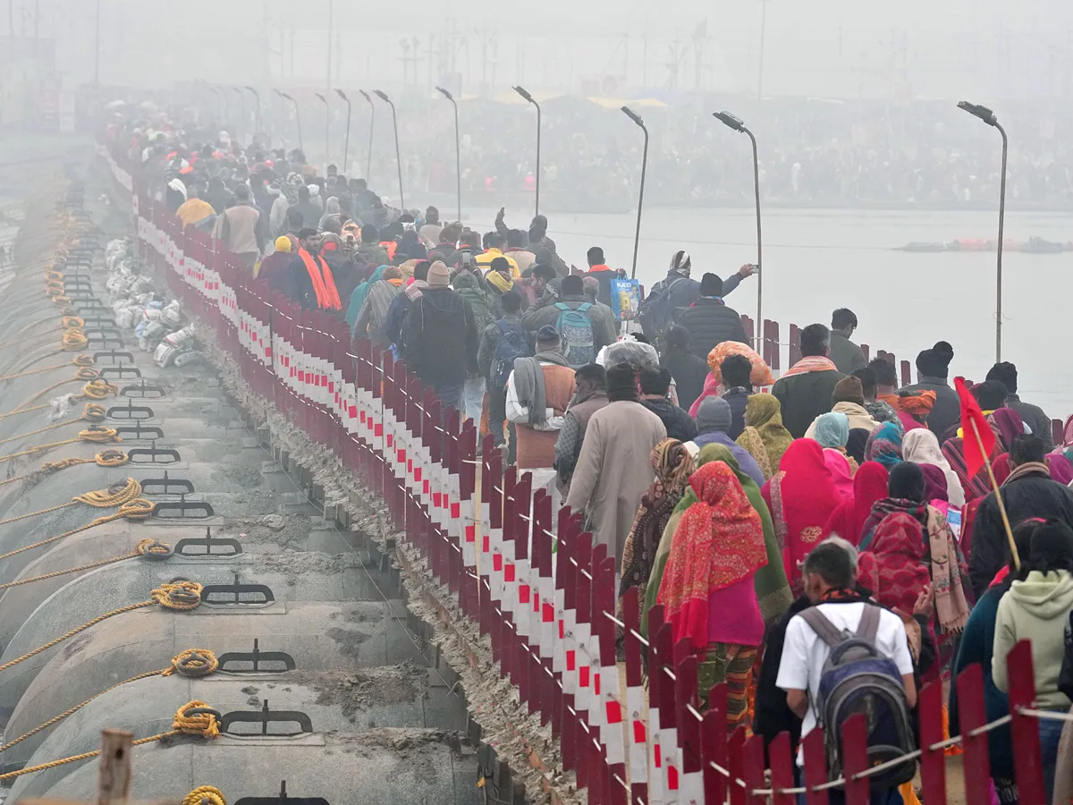 Maha Kumbh 2025 Begins in Prayagraj with Grand First Snan Photos