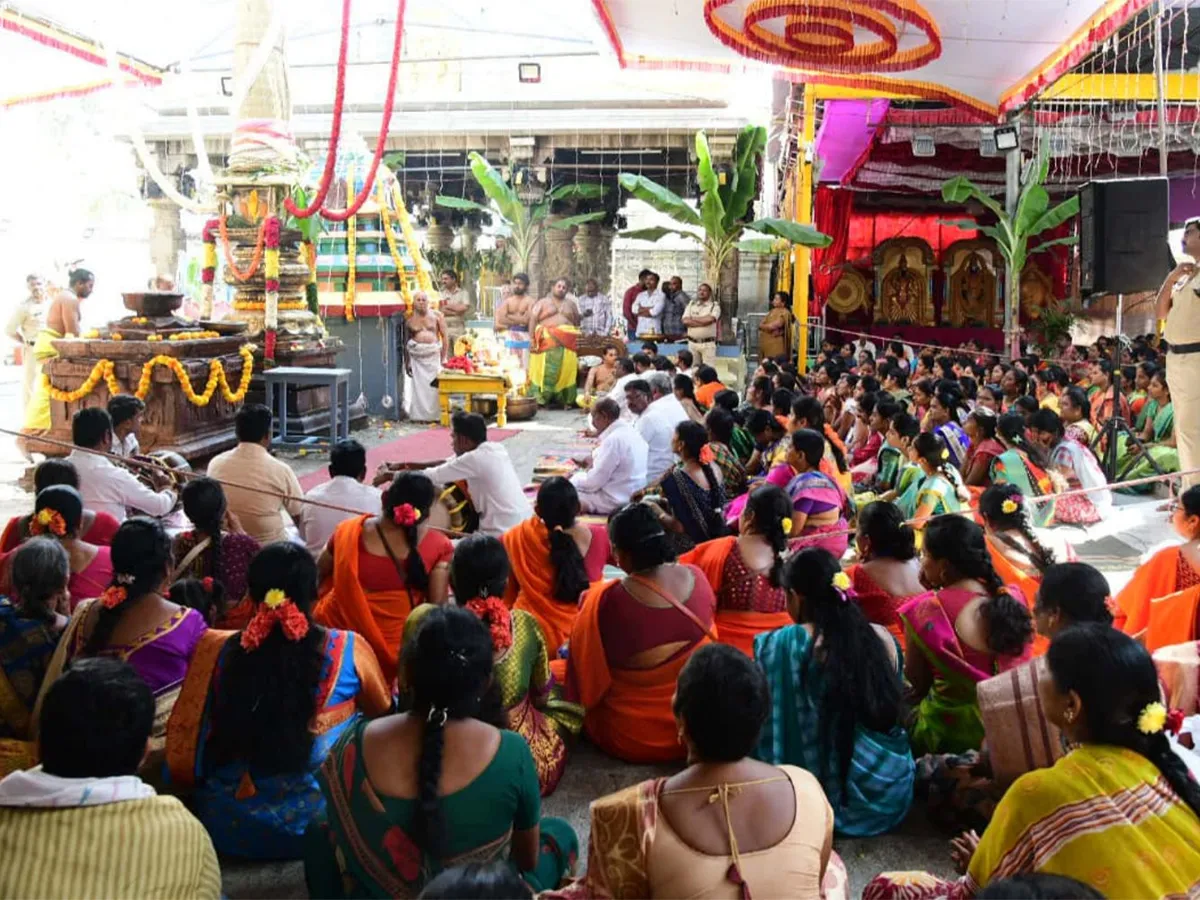 Tirumala Tholi Gadapa Sri Lakshmi Venkateshwara Swamy brahmotsavam photos