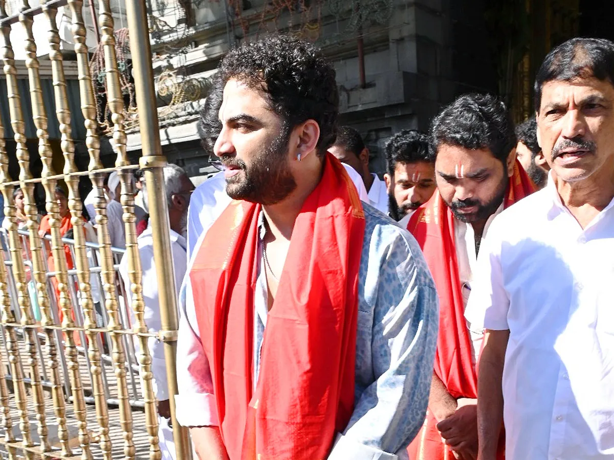 Tollywood Actor Vishwak Sen Visits Tirumala Temple Photos