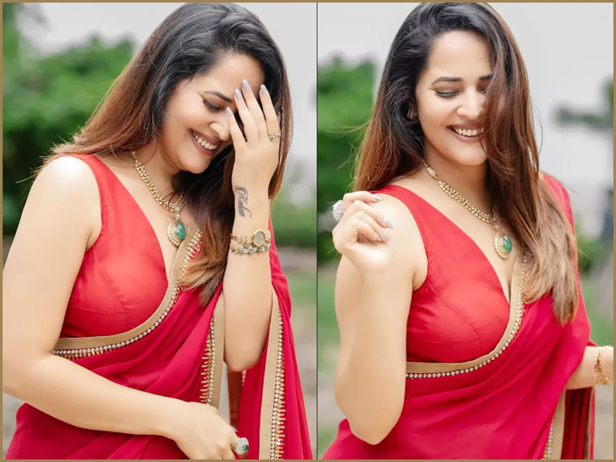 Anasuya Bharadwaj turning heads with every photo look