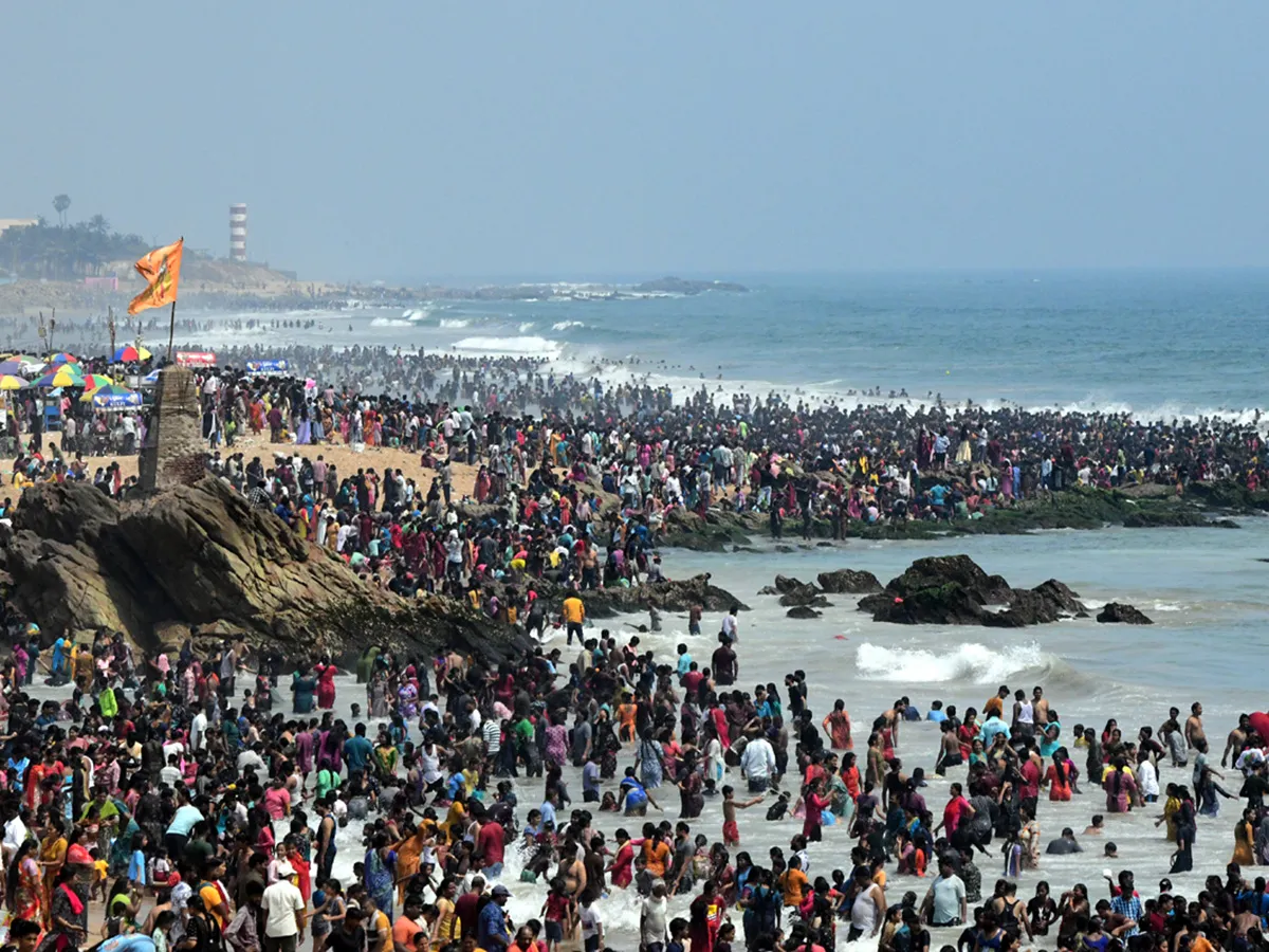 Visakhapatnam: The beach was thrilled with the recitation of Lord Shiva