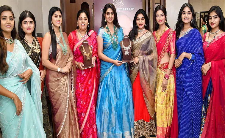 Grand Launch of Mangala Jewellery in Hyderabad with Celebrities Photos